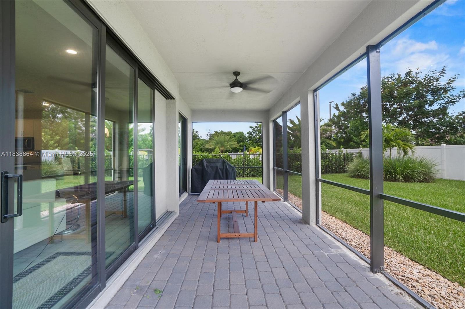 8036 NW 78th St, Tamarac, Florida image 37