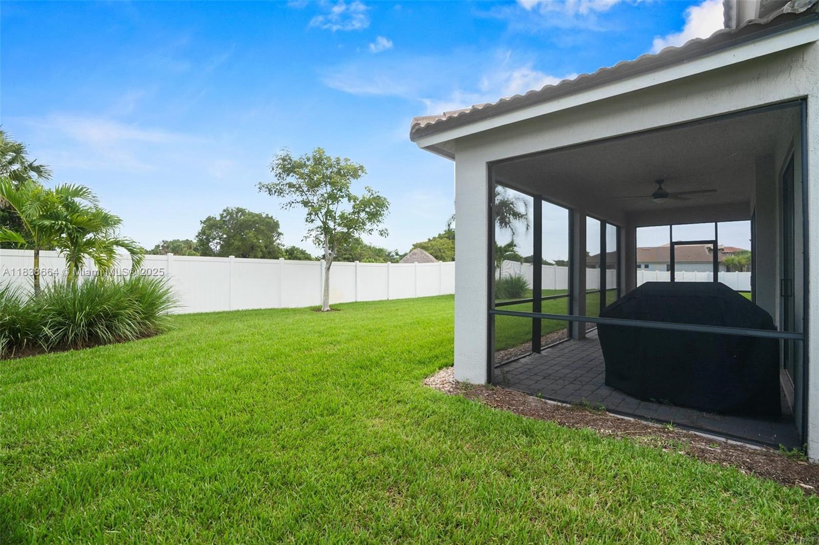 8036 NW 78th St, Tamarac, Florida image 40