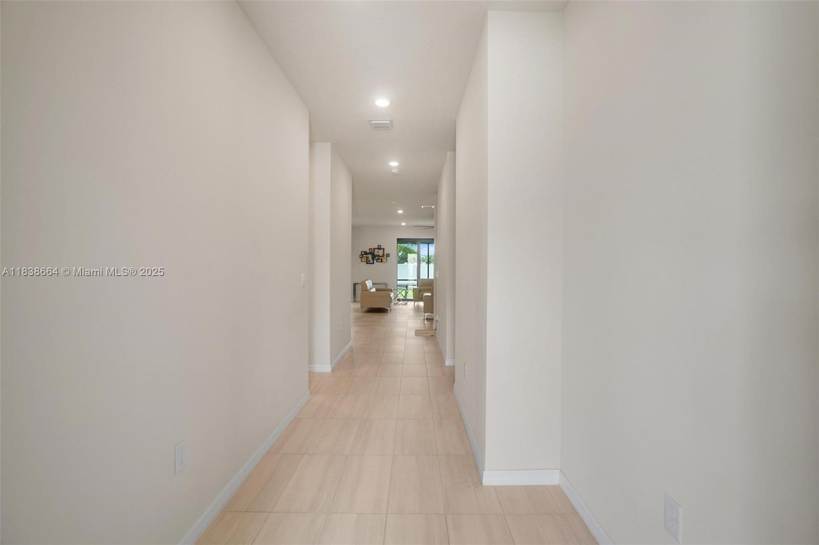 8036 NW 78th St, Tamarac, Florida image 5
