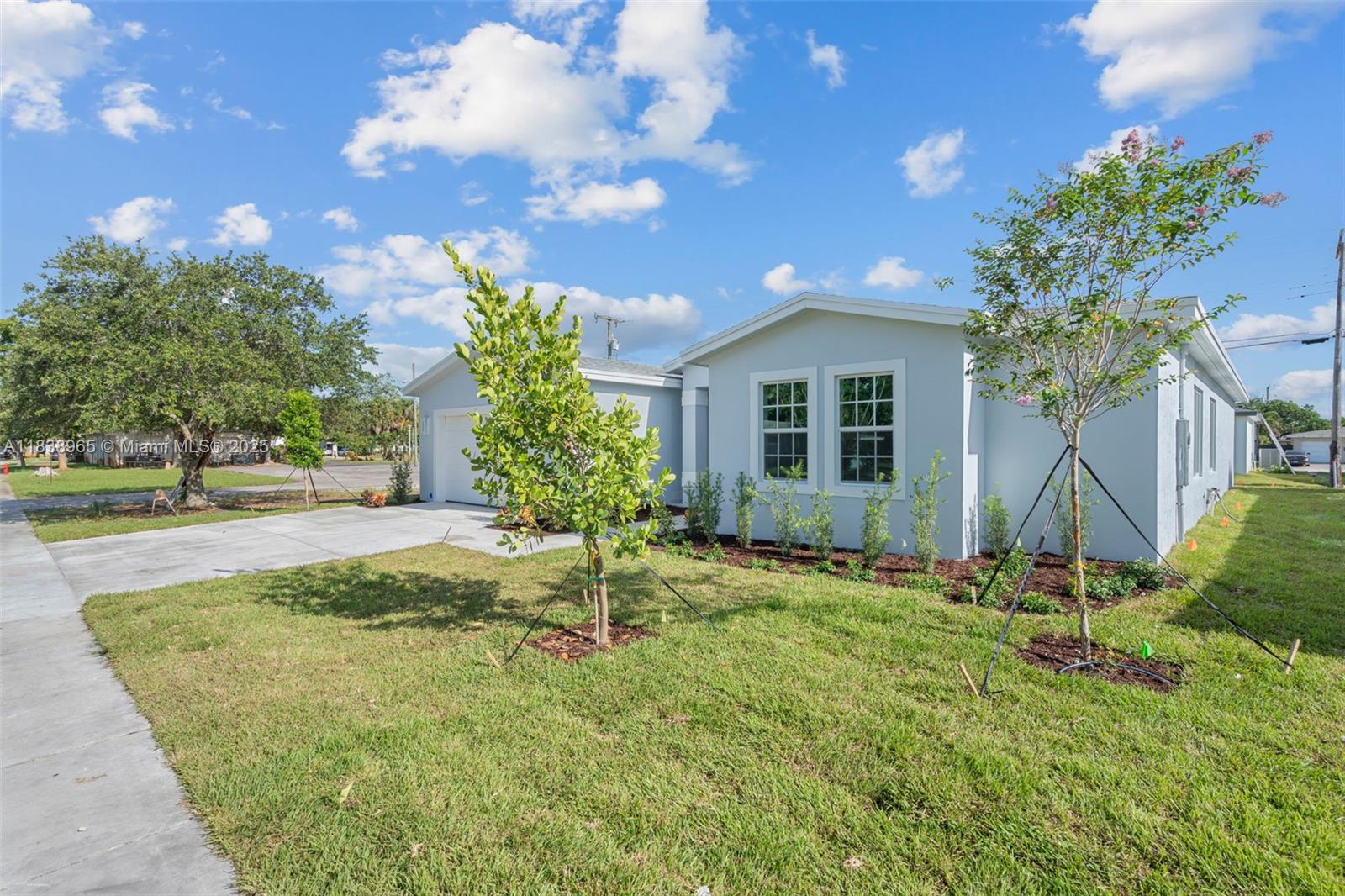 3451 SW 19th St, Fort Lauderdale, Florida image 3