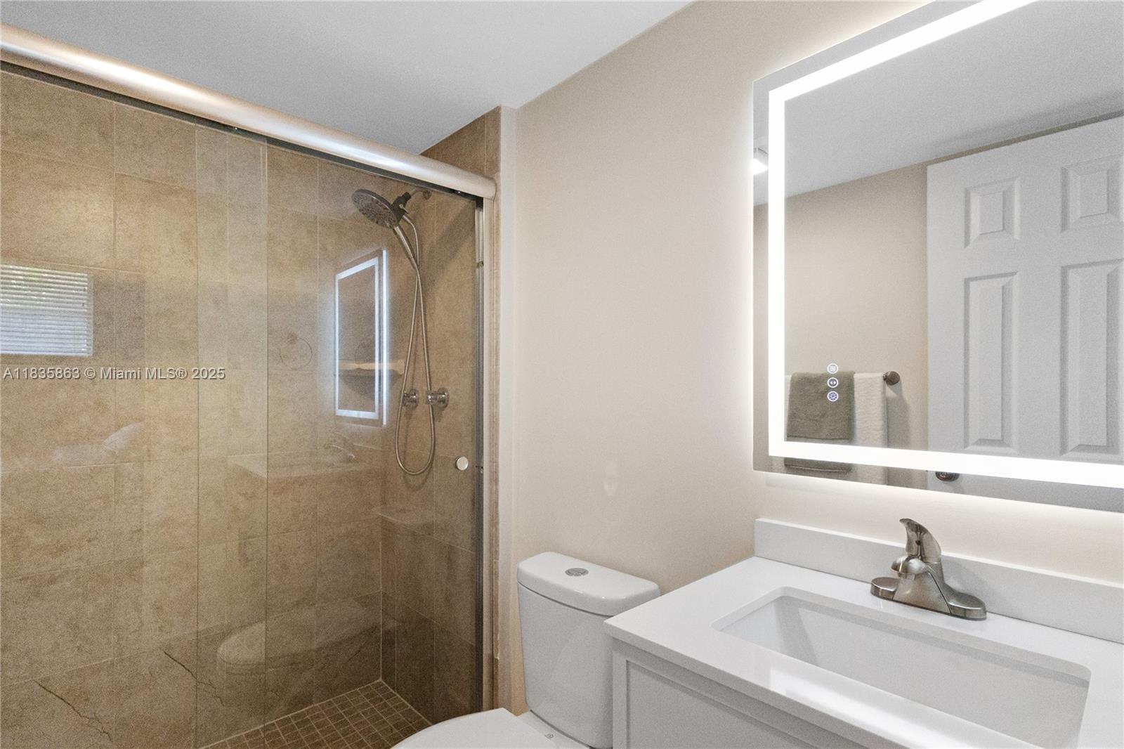 2400 NE 10th St #104, Pompano Beach, Florida image 17