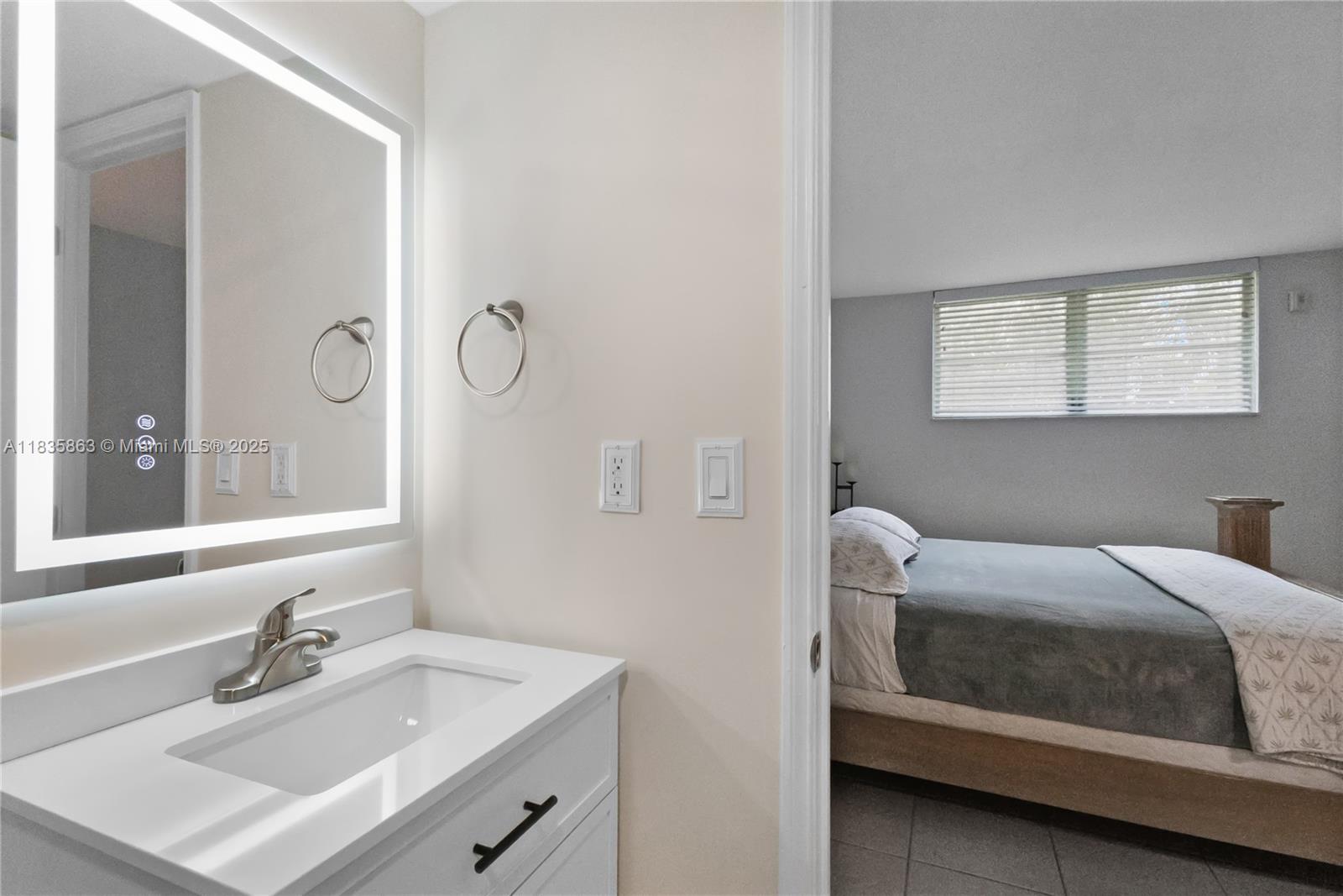2400 NE 10th St #104, Pompano Beach, Florida image 18