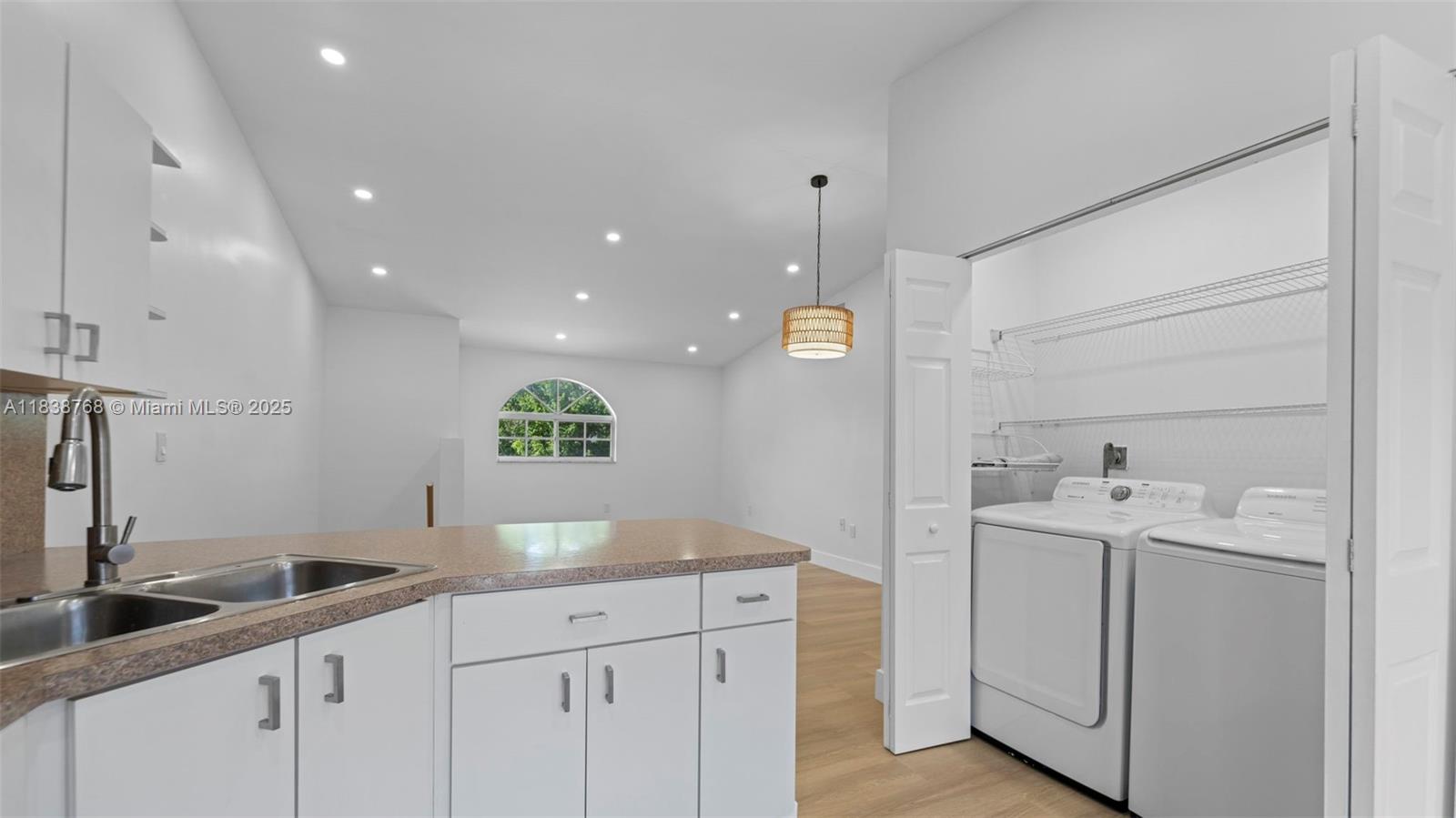 Property photo # 4