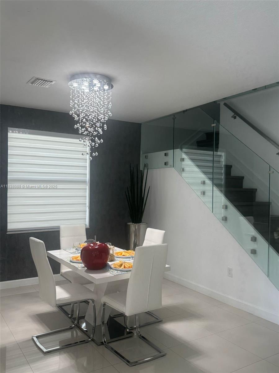 Residential, Hialeah, Florida image 17