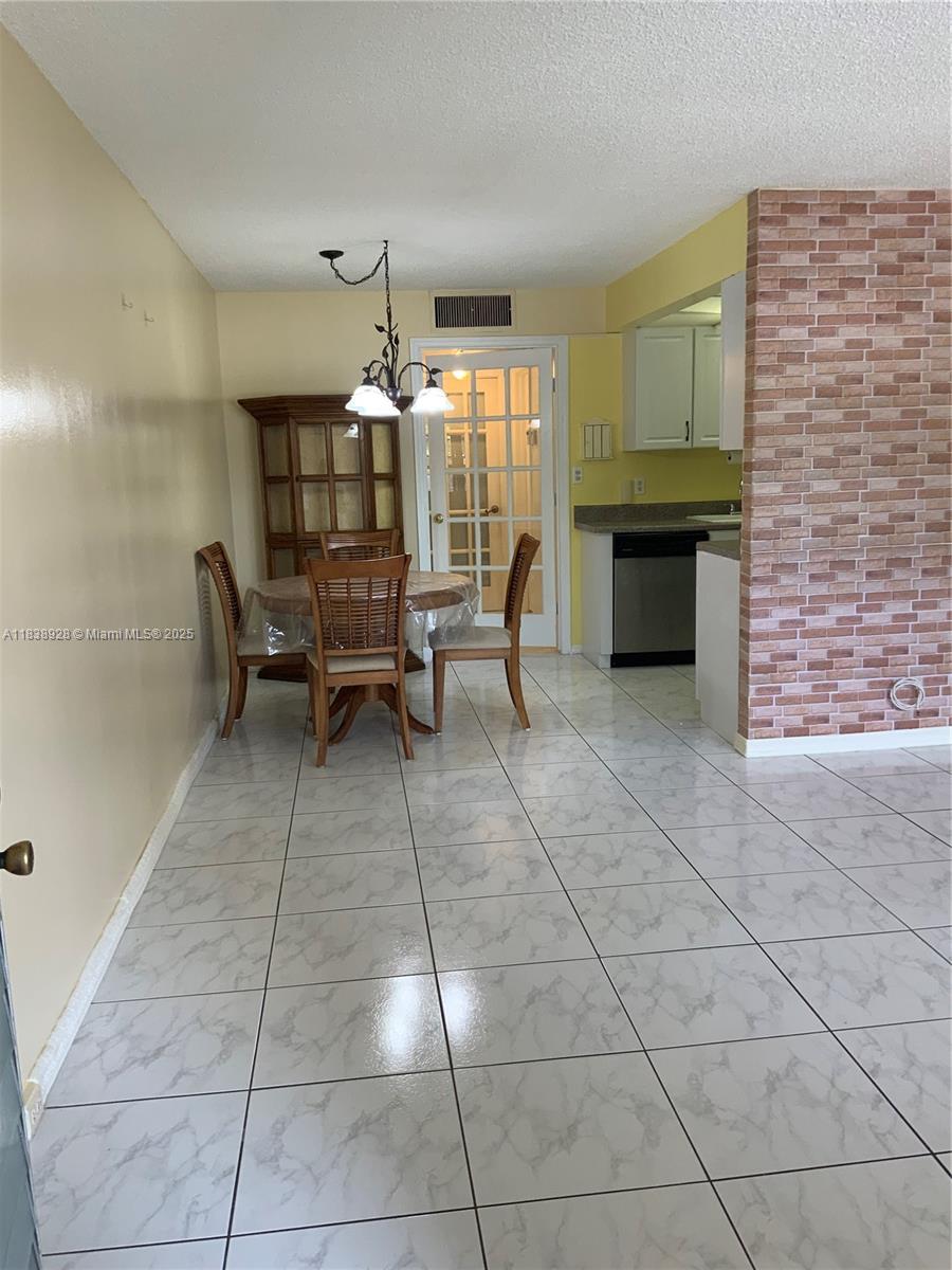 2405 Antigua Cir #H1, Coconut Creek, Florida image 3
