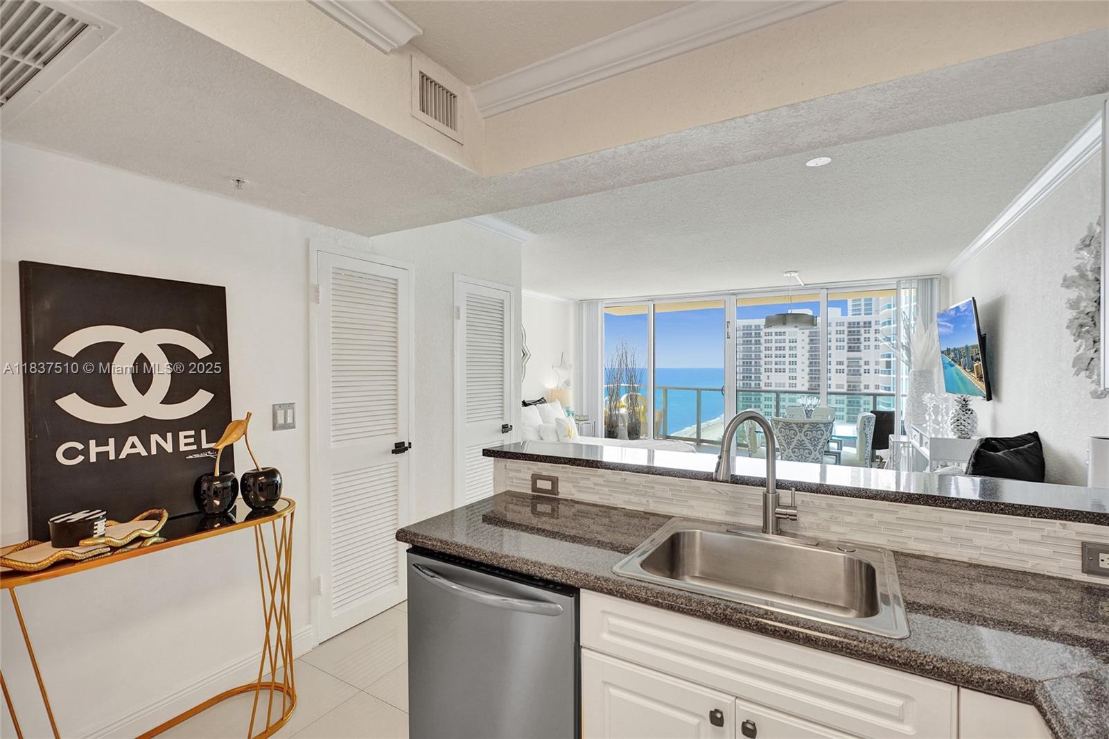 Property photo # 9
