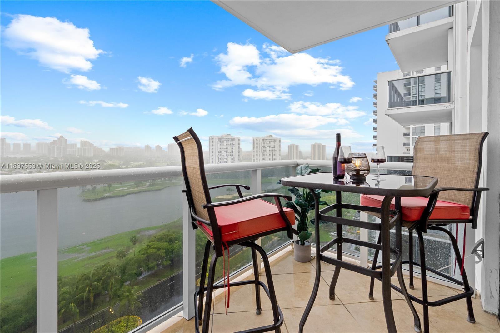 3675 N Country Club Dr #1907, Aventura, Florida image 16