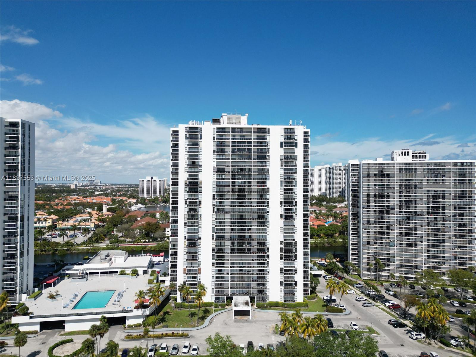 3675 N Country Club Dr #1907, Aventura, Florida image 27