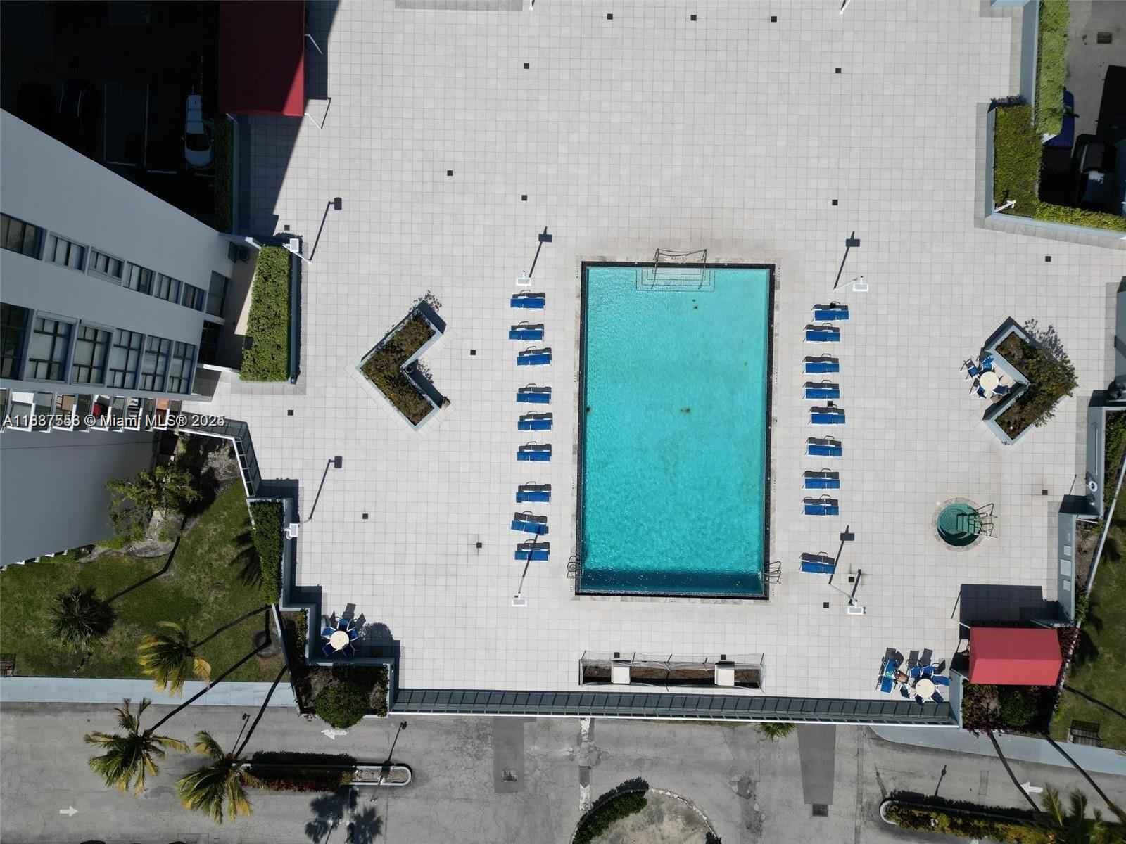 3675 N Country Club Dr #1907, Aventura, Florida image 29