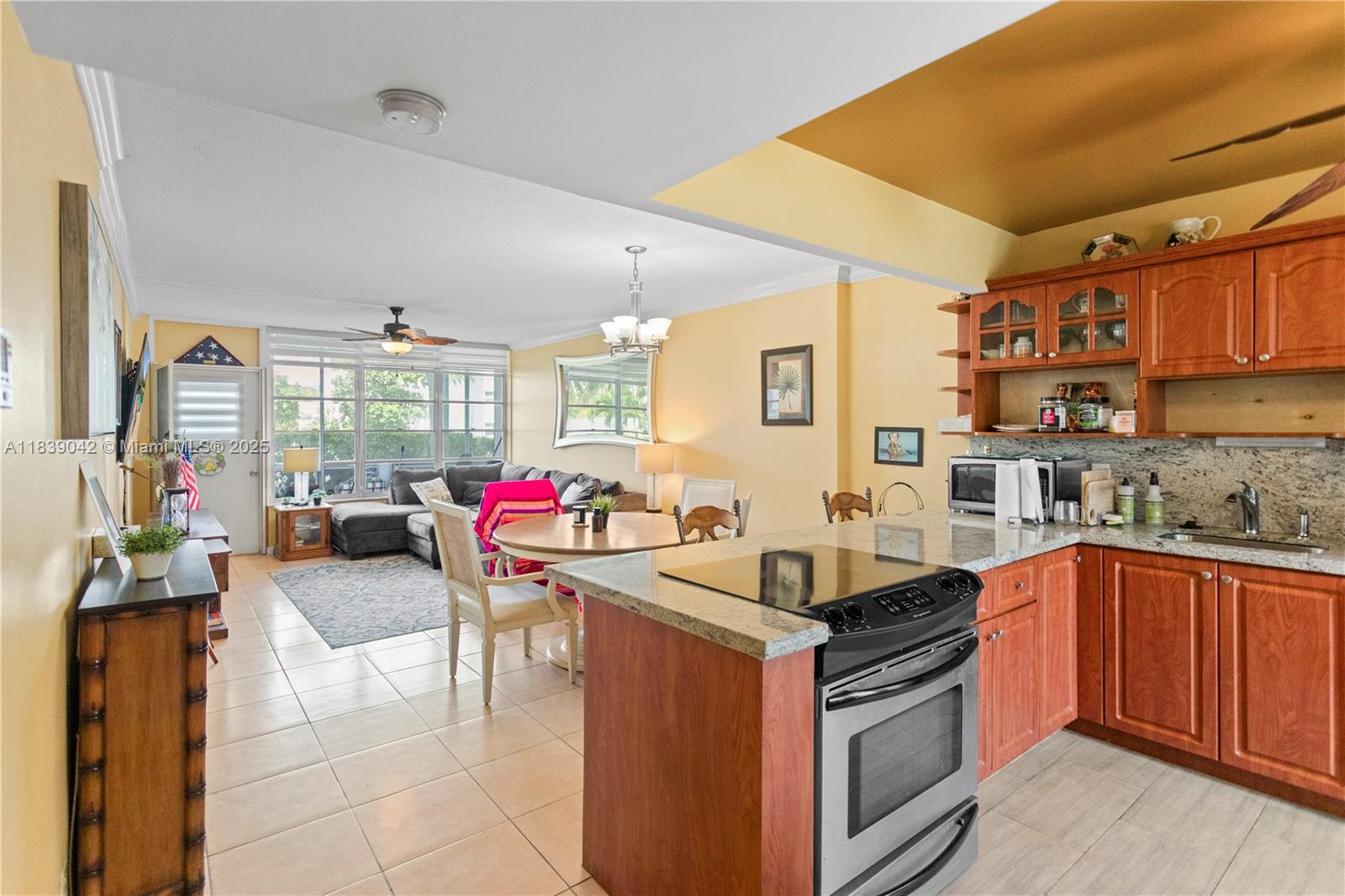 3181 S Ocean Dr #103, Hallandale Beach, Florida image 15