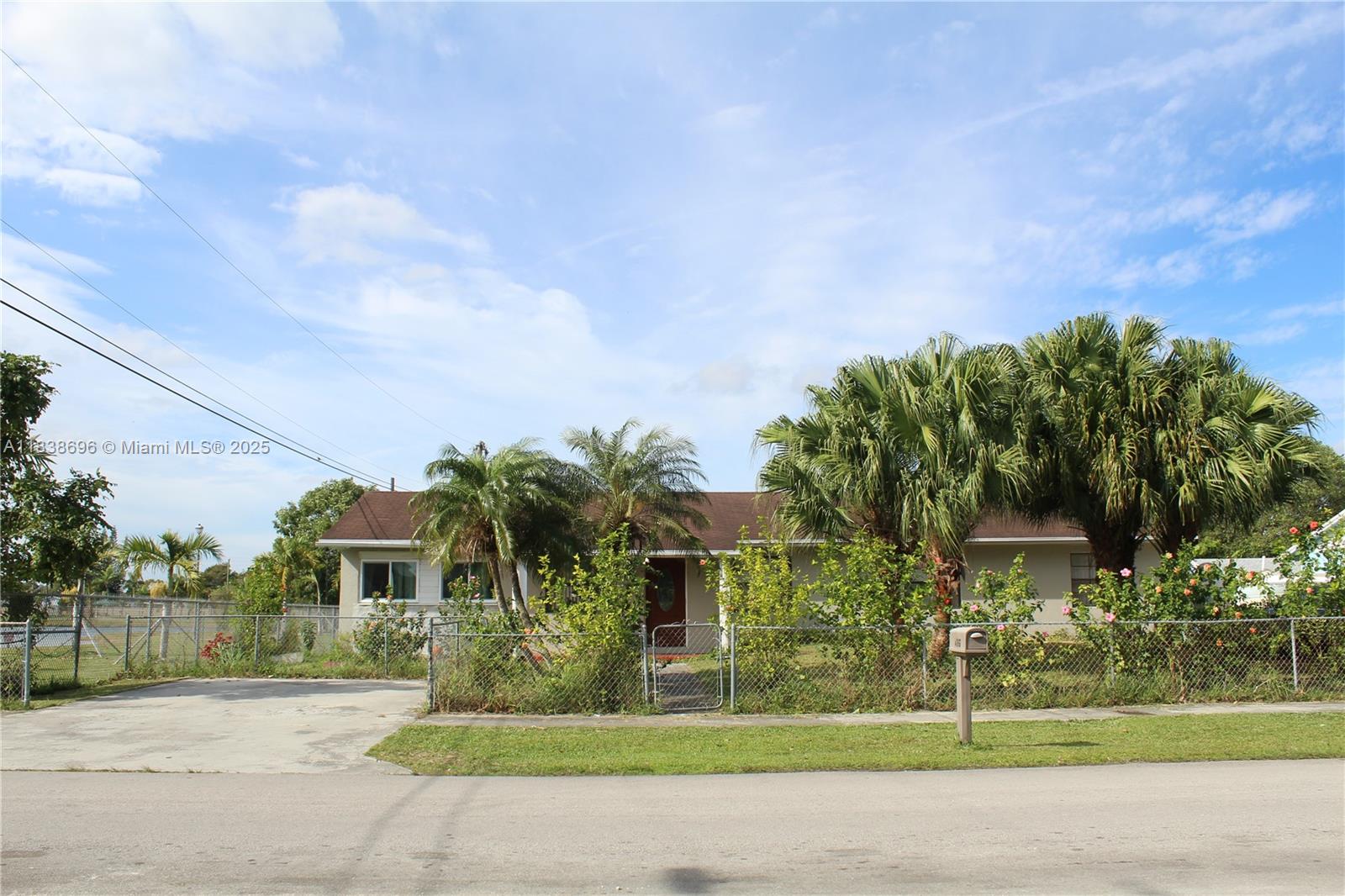 496 SW 9th Ave, Florida City, Florida image 1