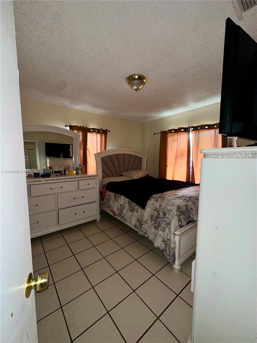 496 SW 9th Ave, Florida City, Florida image 17