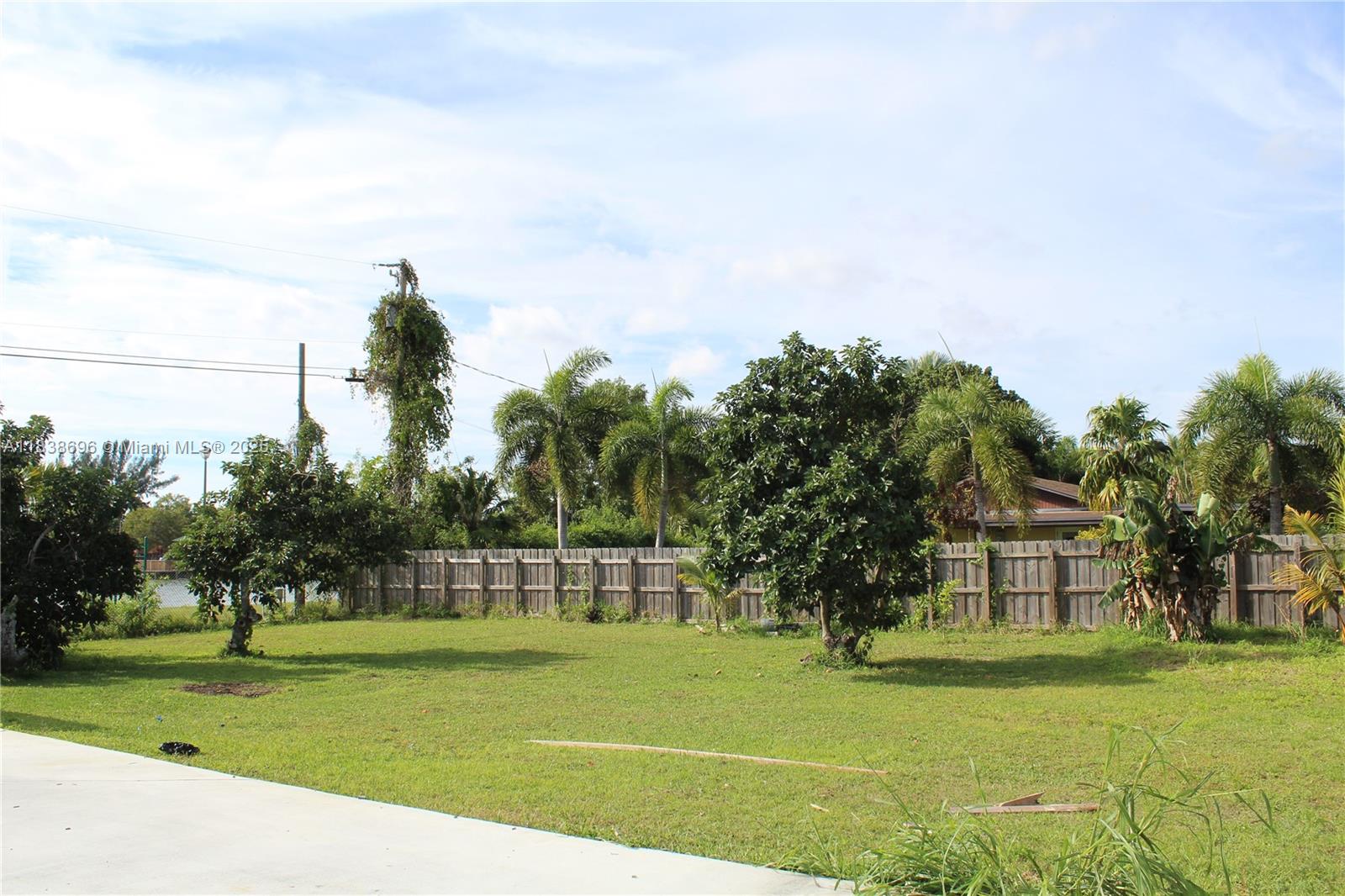 496 SW 9th Ave, Florida City, Florida image 38