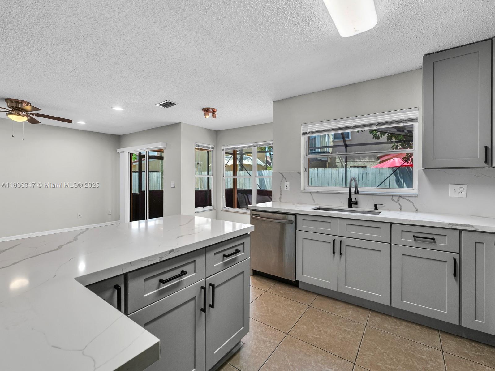 18232 SW 5th St, Pembroke Pines, Florida image 11