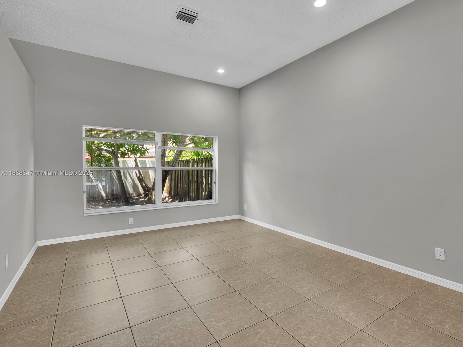 18232 SW 5th St, Pembroke Pines, Florida image 6