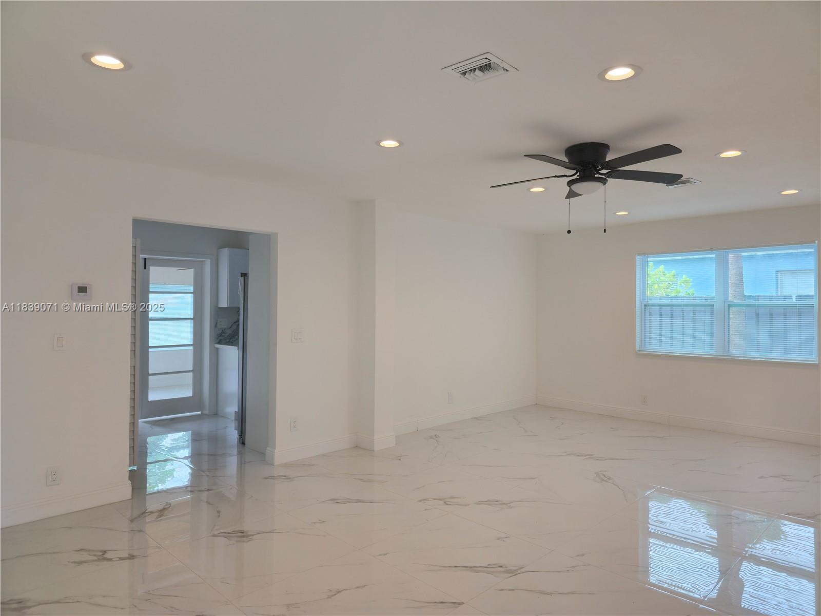 1141 SW 8th Ter, Fort Lauderdale, Florida image 2