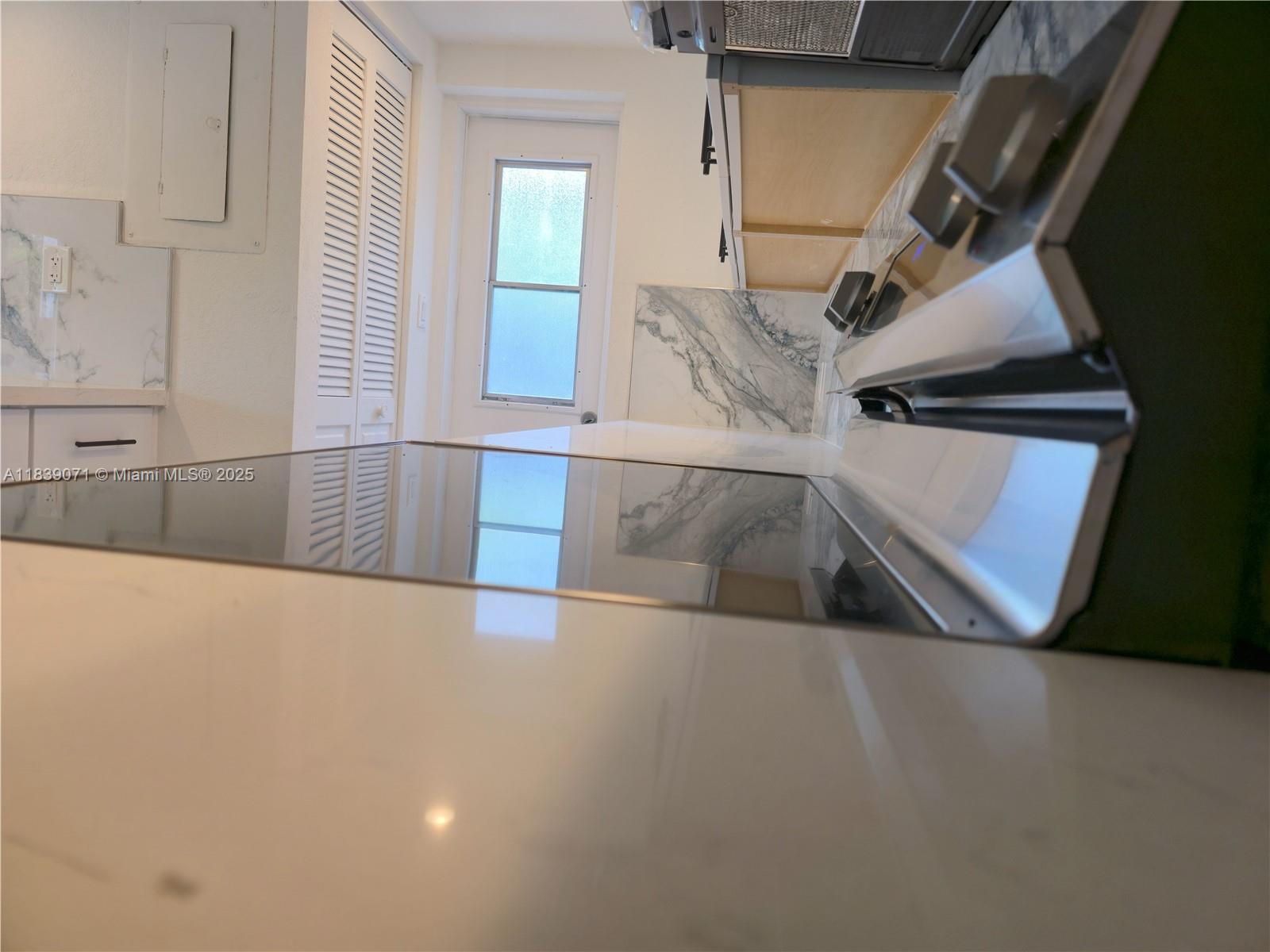 1141 SW 8th Ter, Fort Lauderdale, Florida image 8