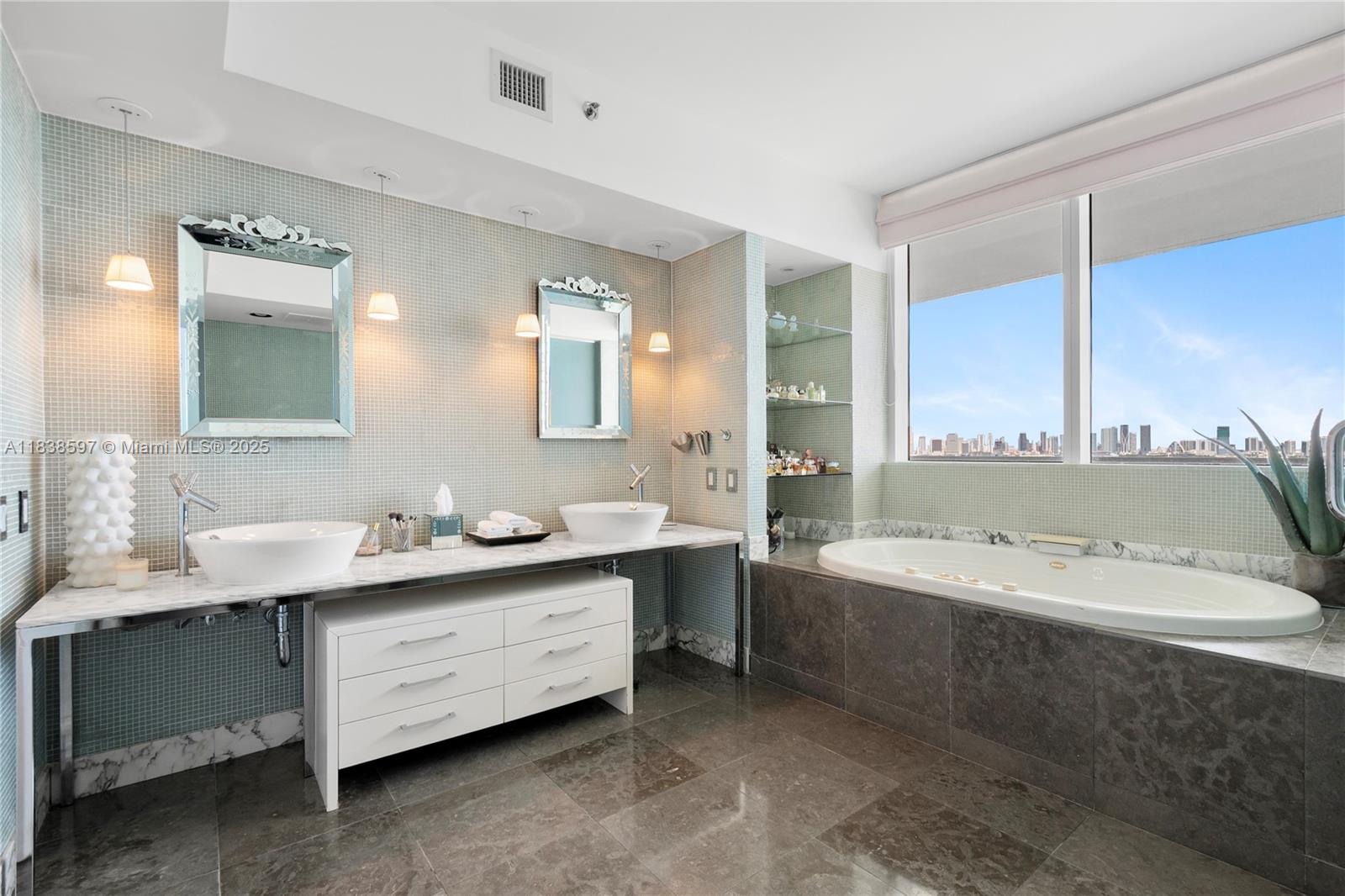 450 Alton Rd #2001, Miami Beach, Florida image 32