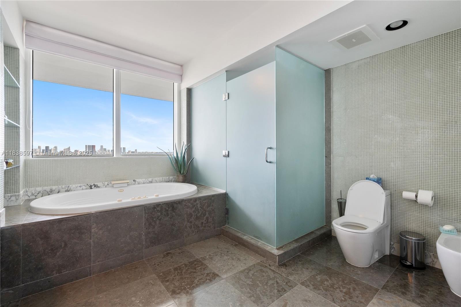 450 Alton Rd #2001, Miami Beach, Florida image 34