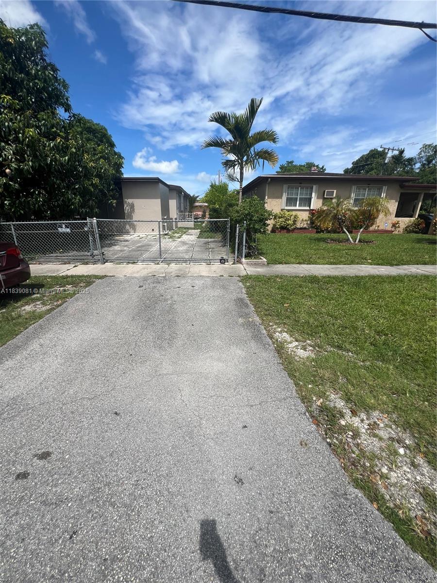 1190 NW 135th St, North Miami, Florida image 11