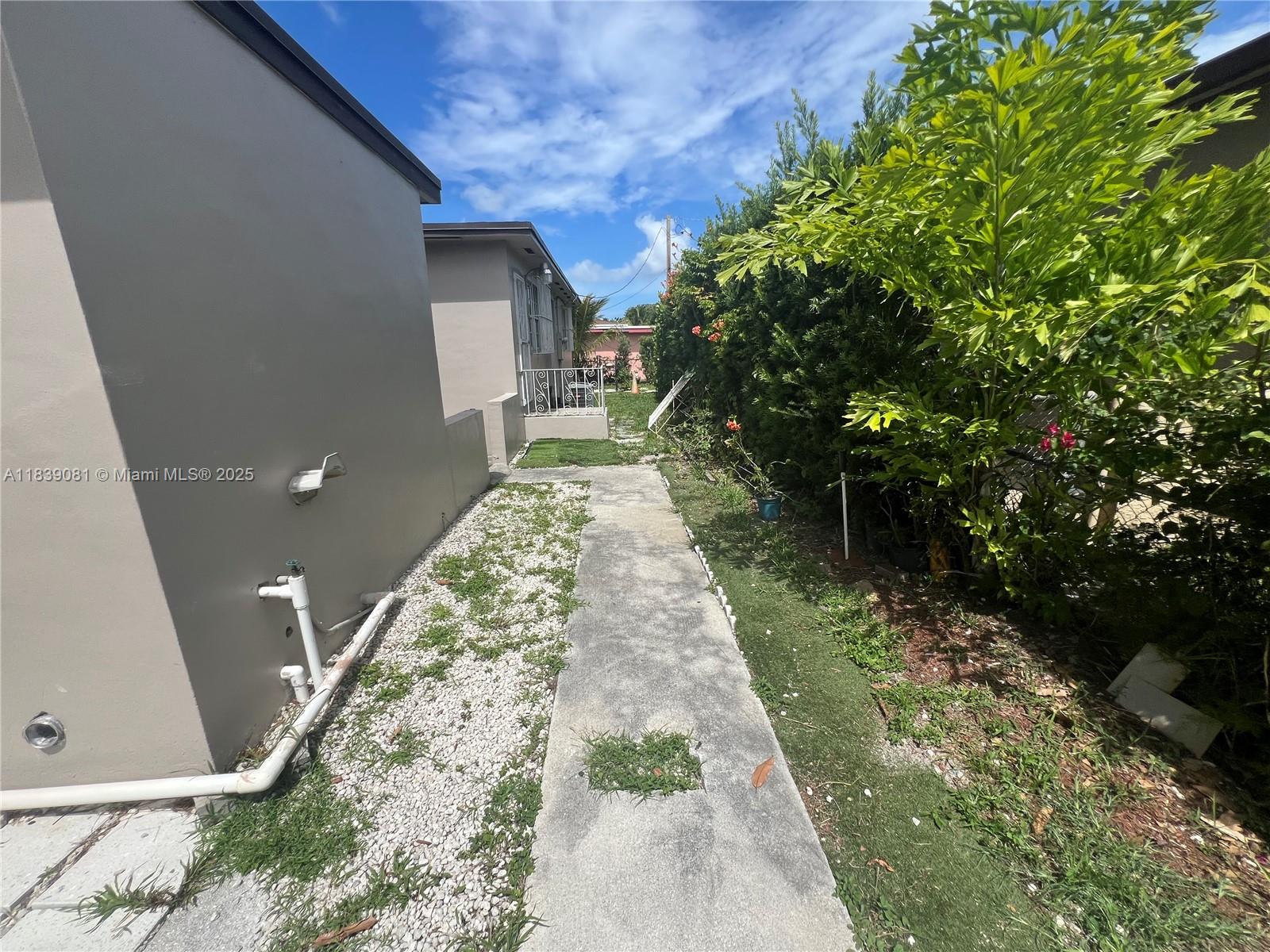 1190 NW 135th St, North Miami, Florida image 14