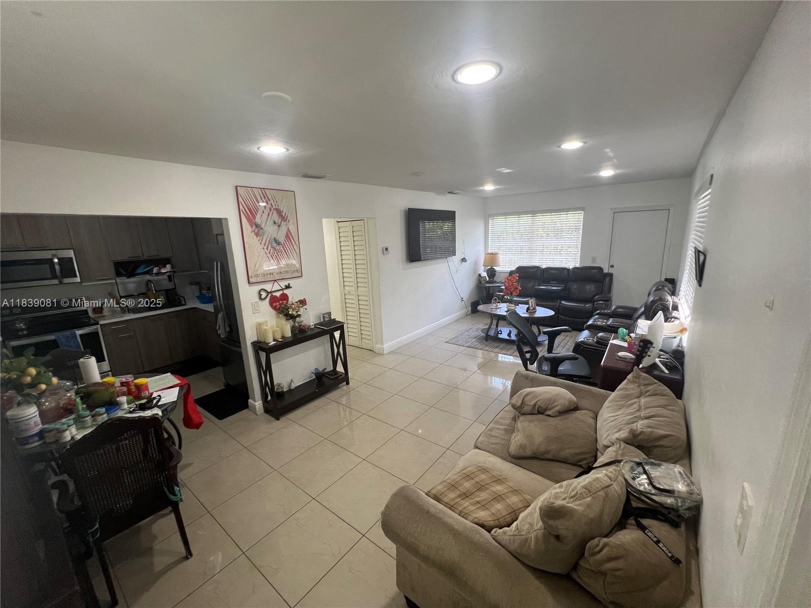1190 NW 135th St, North Miami, Florida image 27