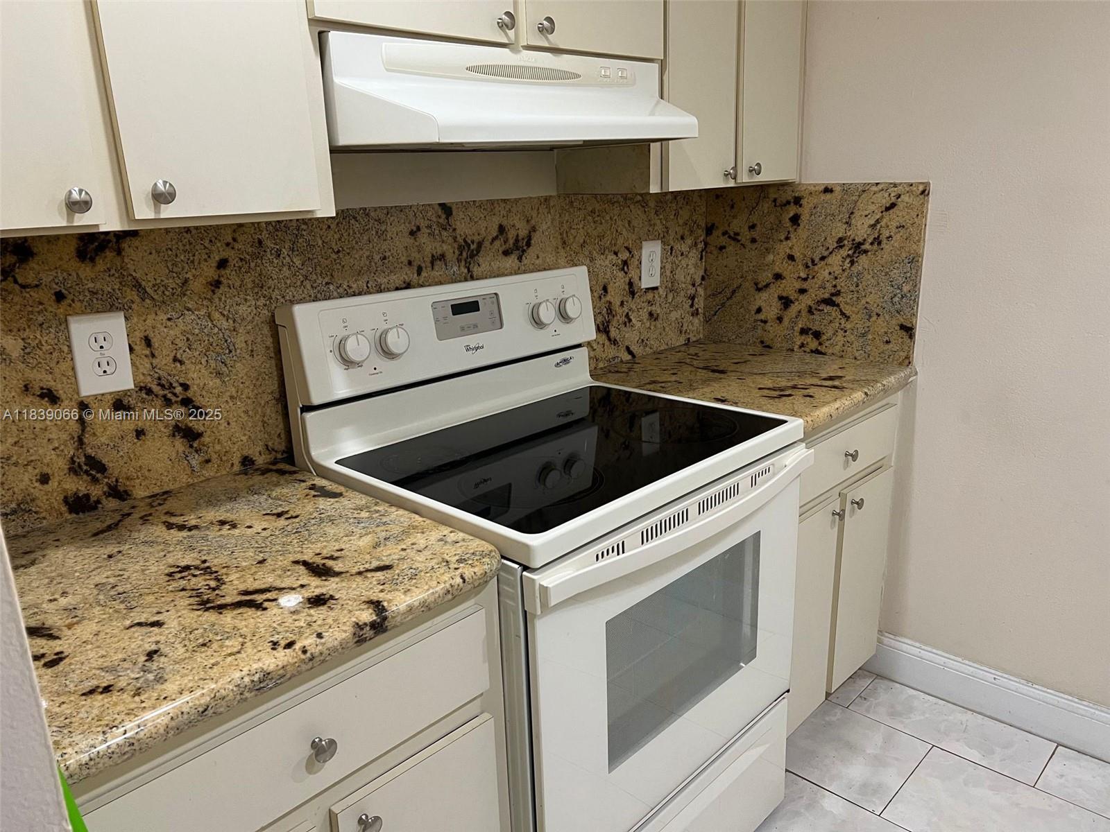 8200 SW 210th St #308, Cutler Bay, Florida image 10