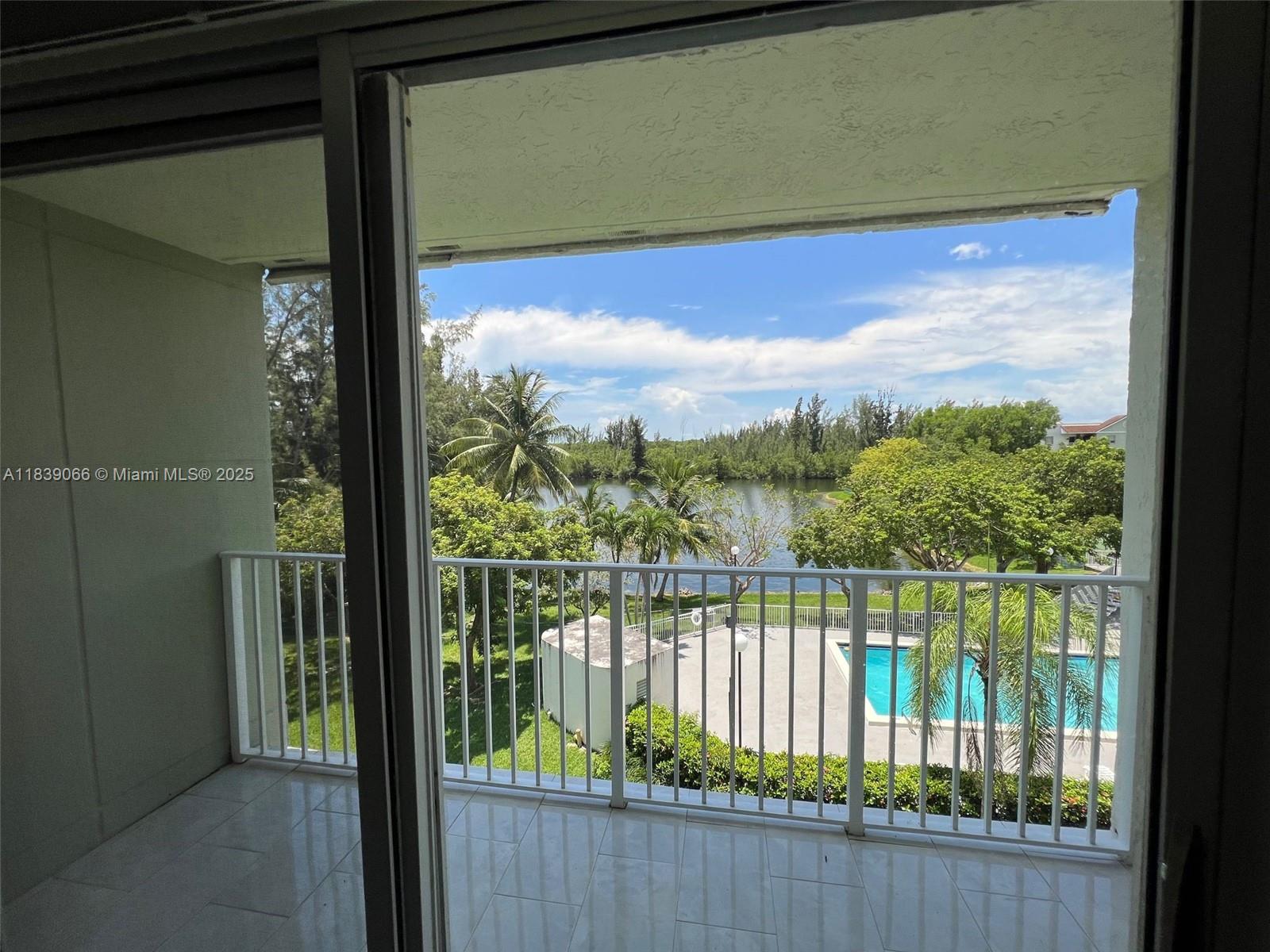 8200 SW 210th St #308, Cutler Bay, Florida image 3