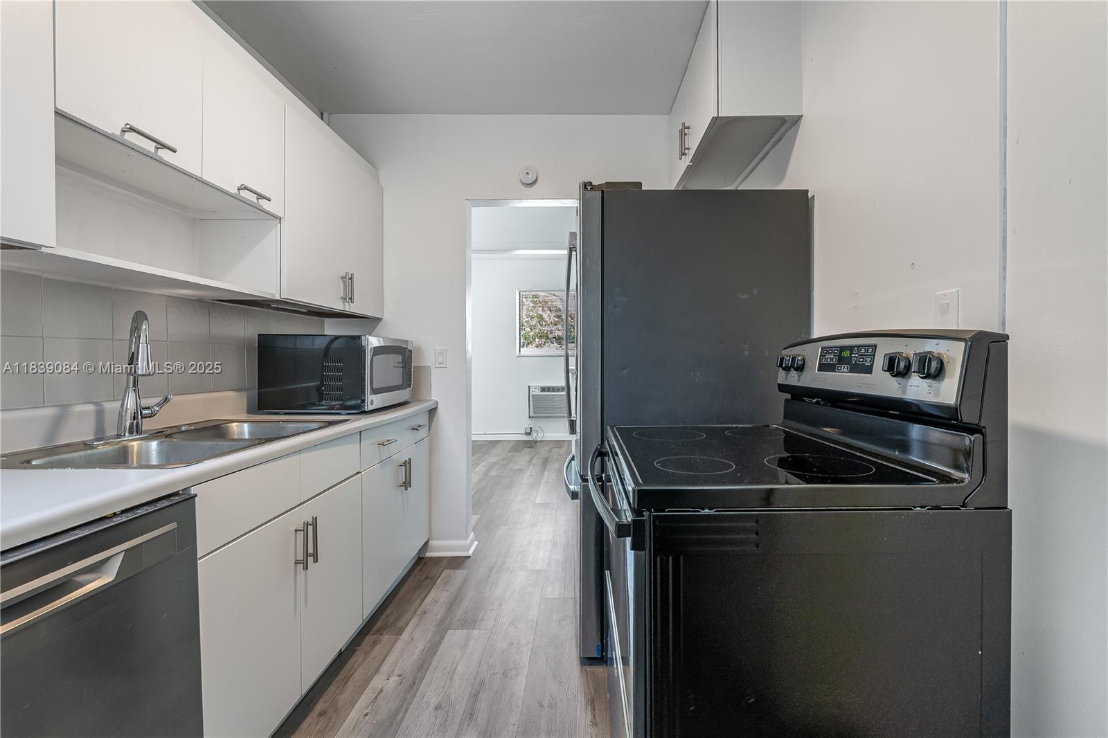 Property photo # 8