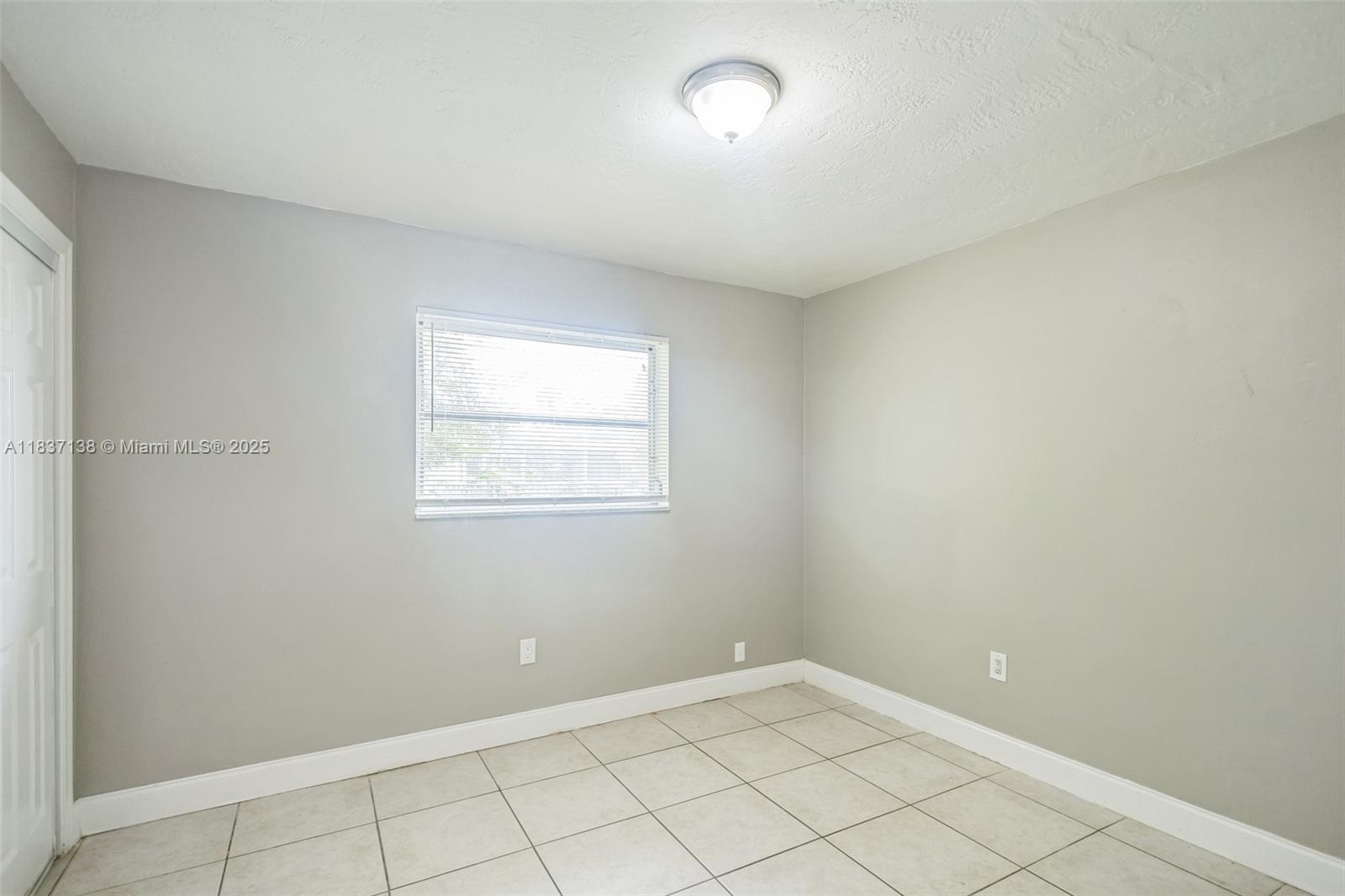 8390 NW 24th St, Sunrise, Florida image 25
