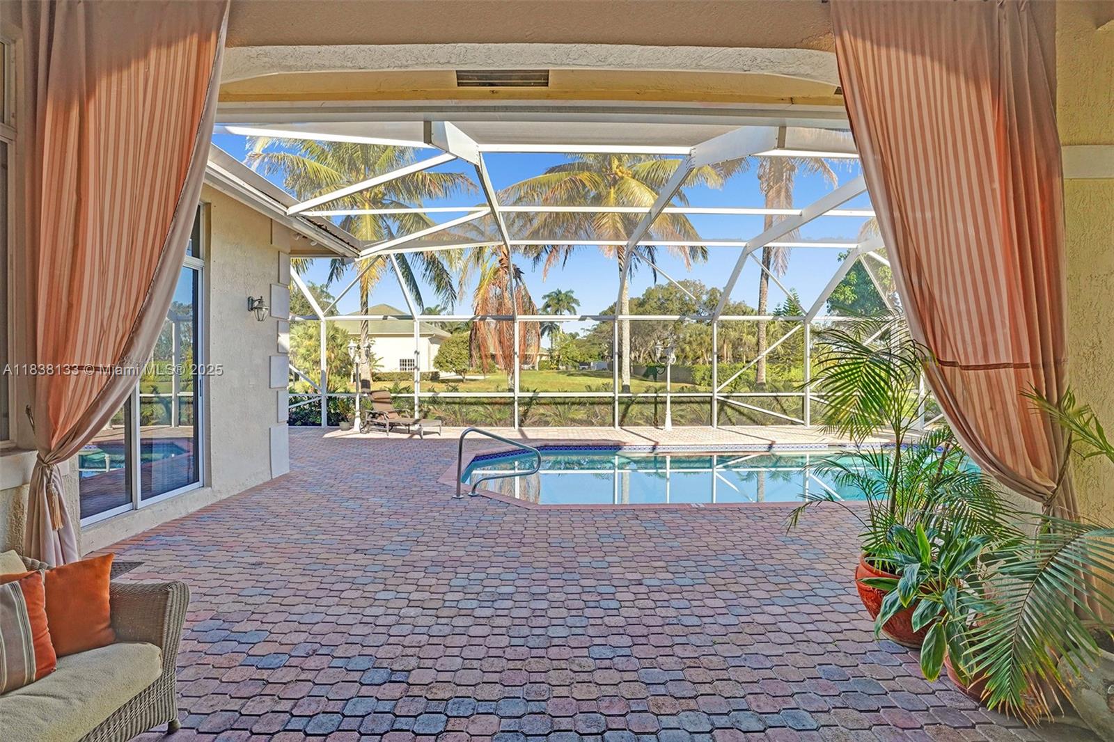 15595 Chandelle Pl, Wellington, Florida image 17