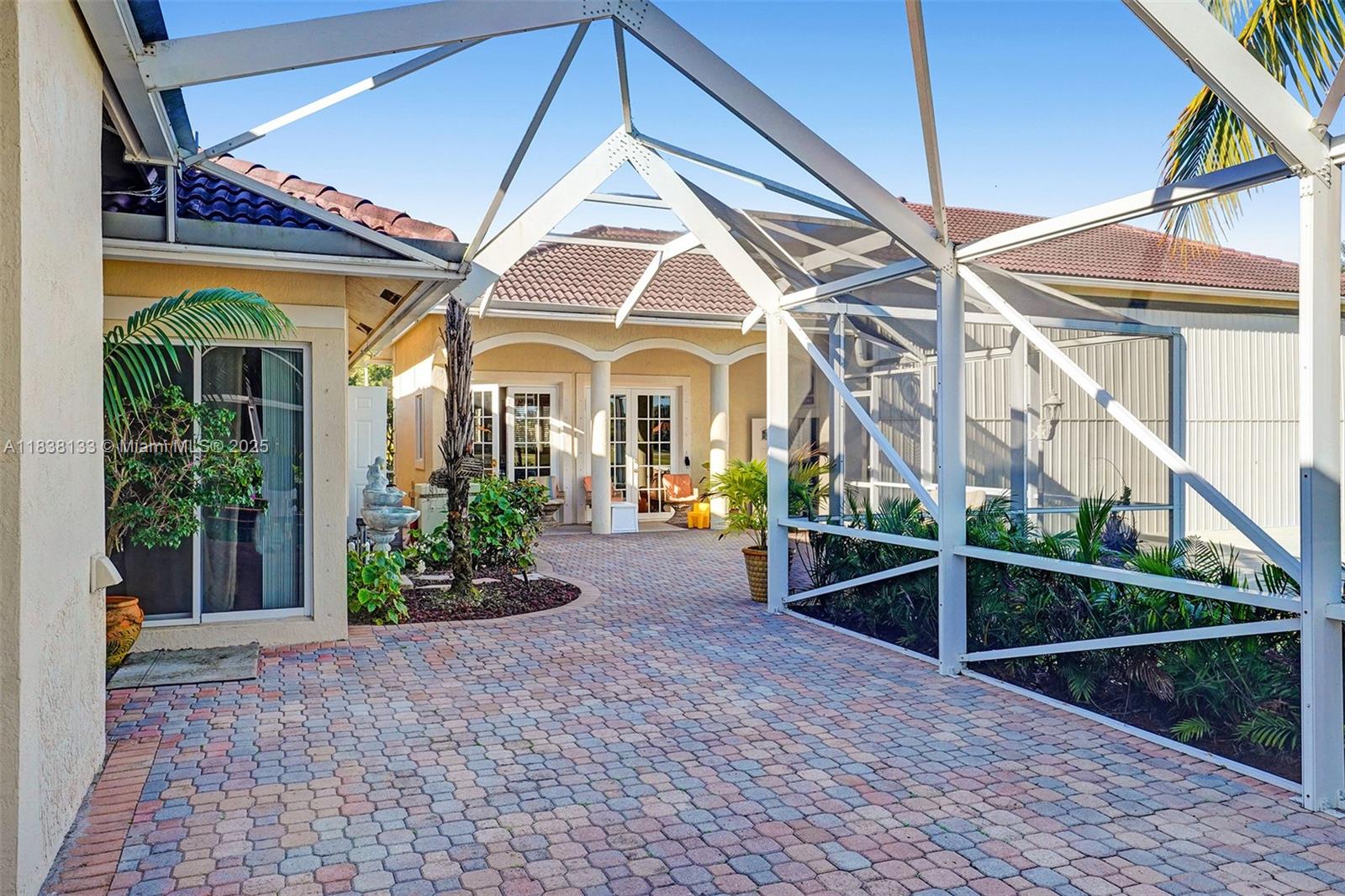 15595 Chandelle Pl, Wellington, Florida image 19