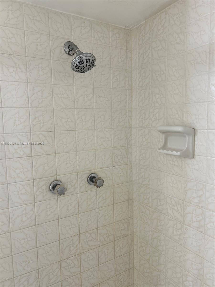 371 S Hollybrook Dr #308, Pembroke Pines, Florida image 30