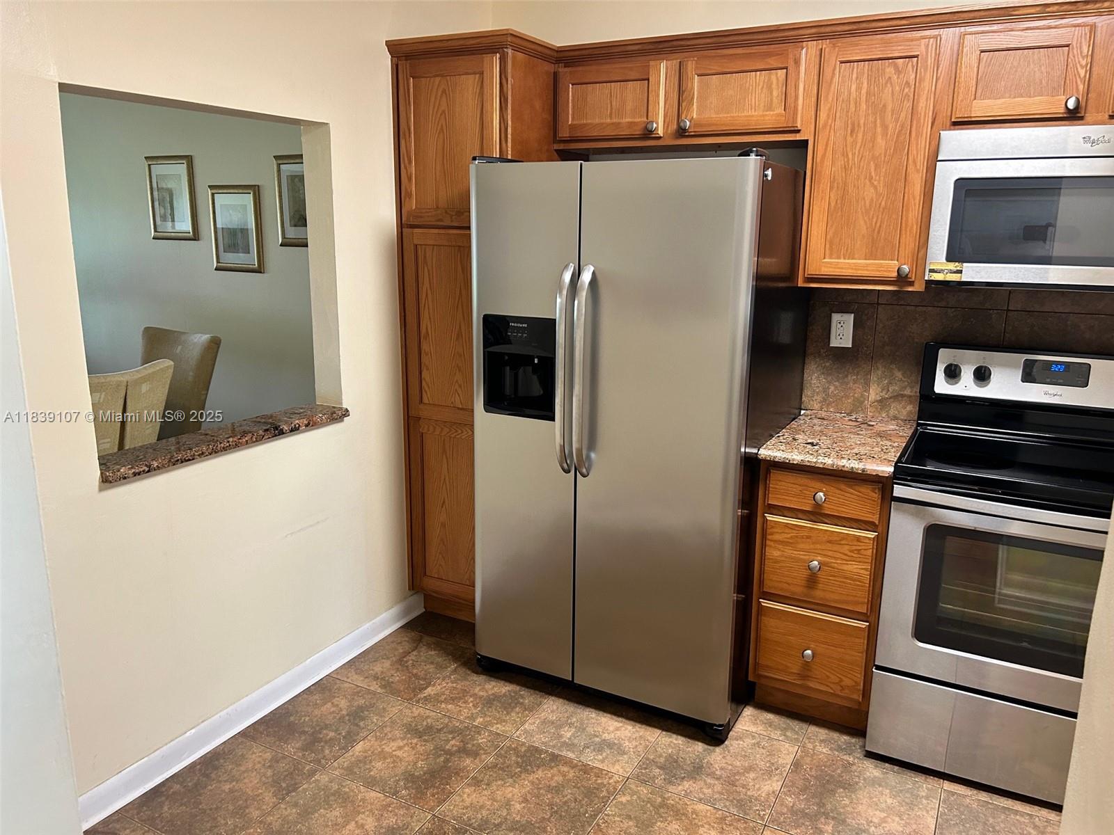 371 S Hollybrook Dr #308, Pembroke Pines, Florida image 8