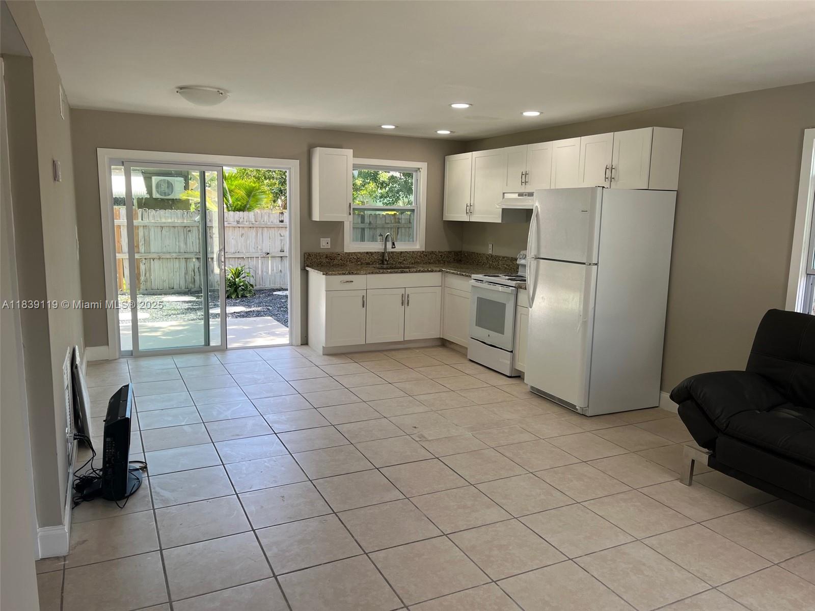 Property photo # 6