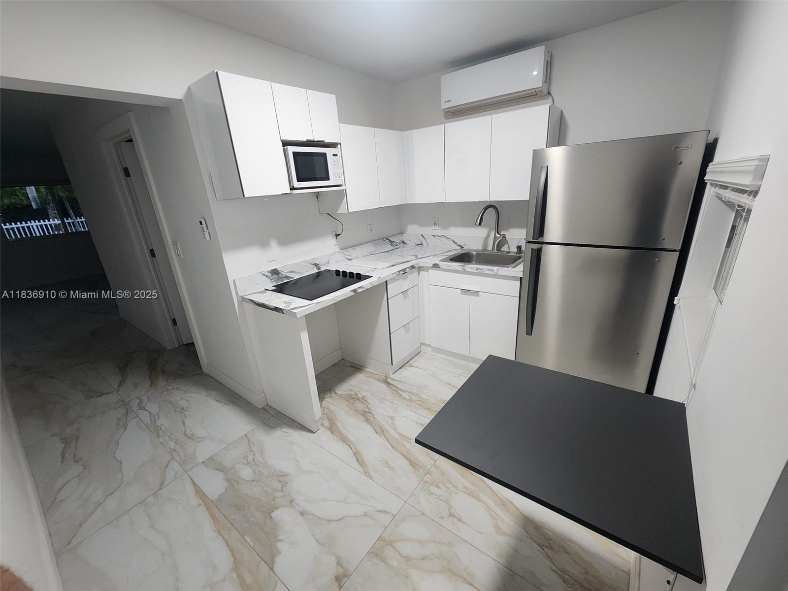 495 NE 141st St, North Miami, Florida image 17