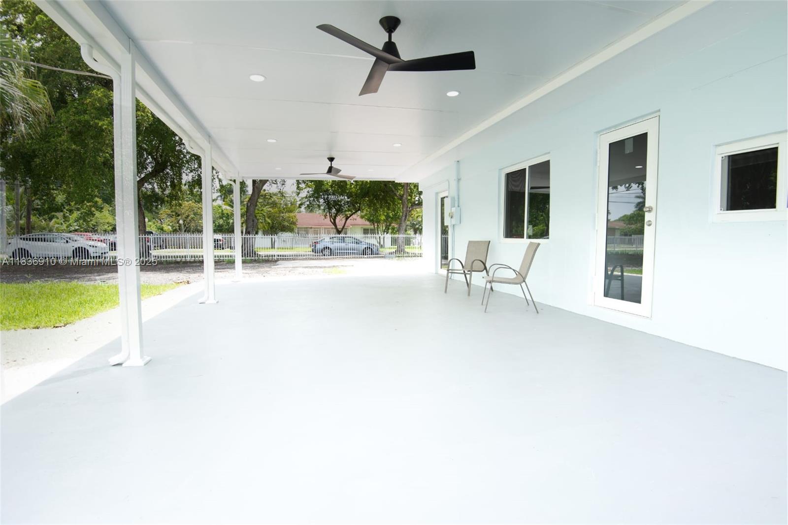 495 NE 141st St, North Miami, Florida image 28