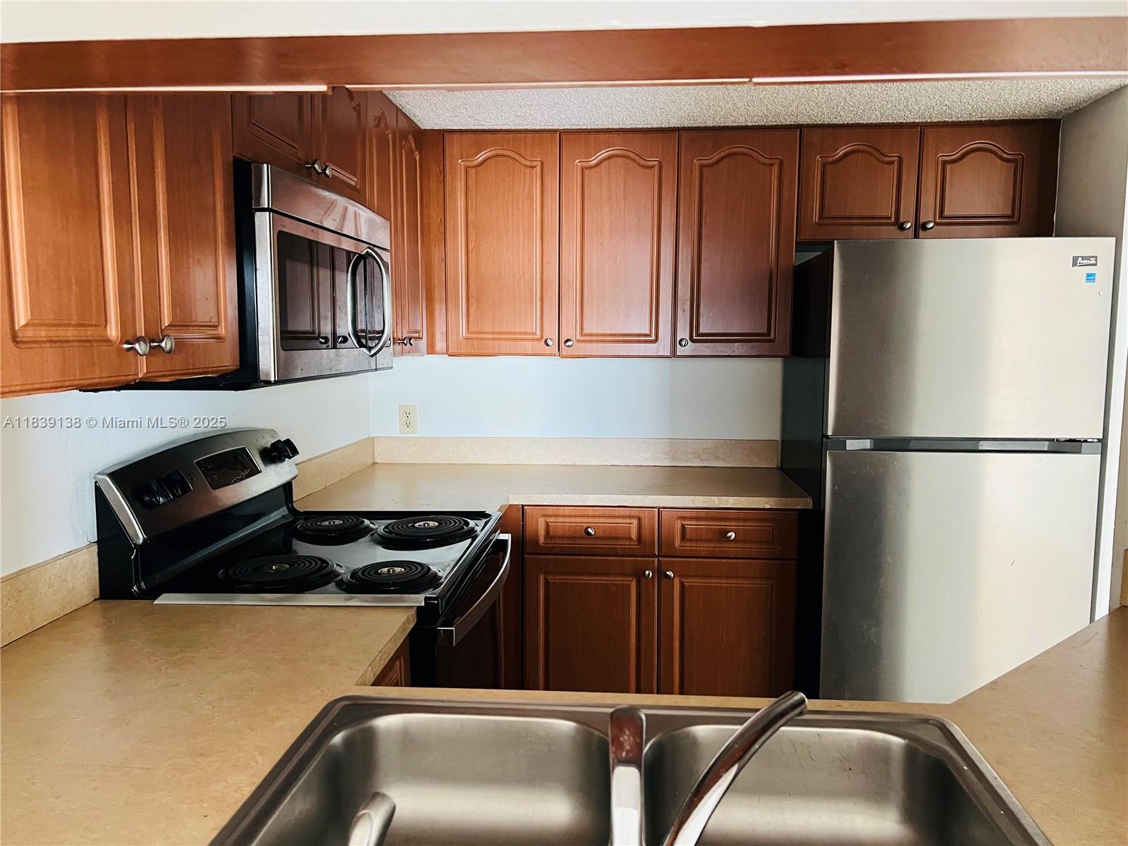Property photo # 9