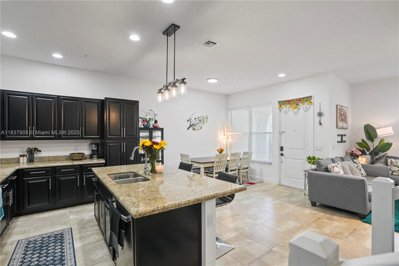 Property photo # 9