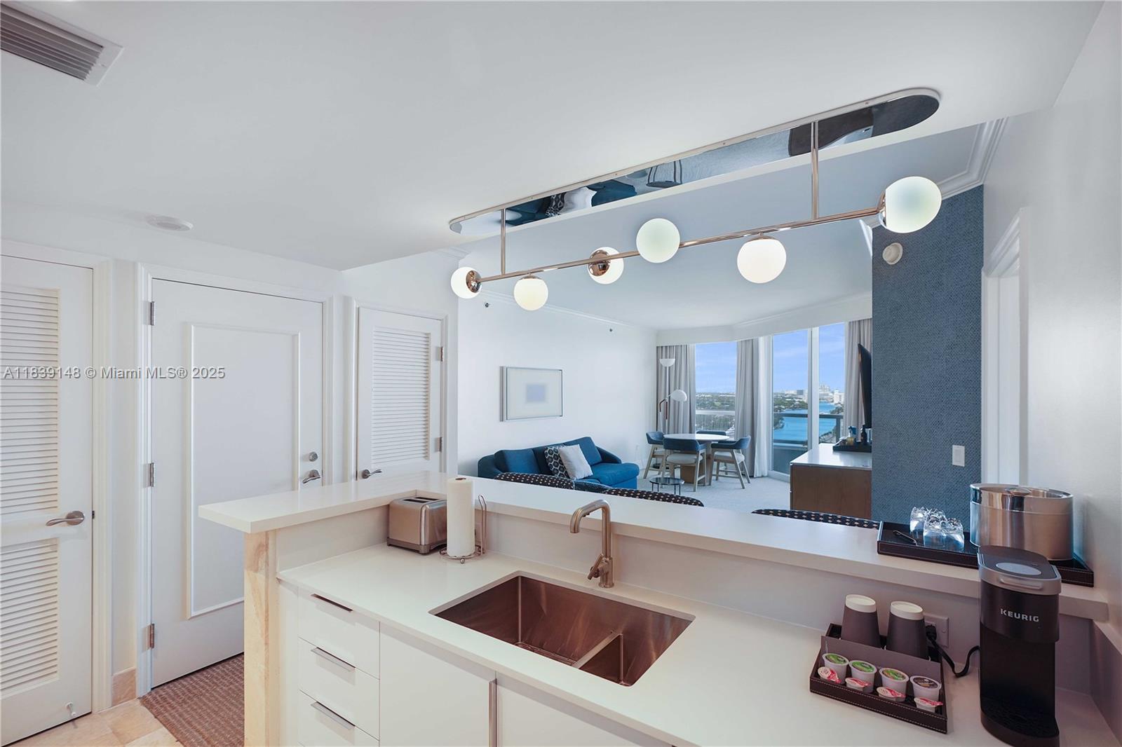 4401 Collins Ave #2305, Miami Beach, Florida image 10