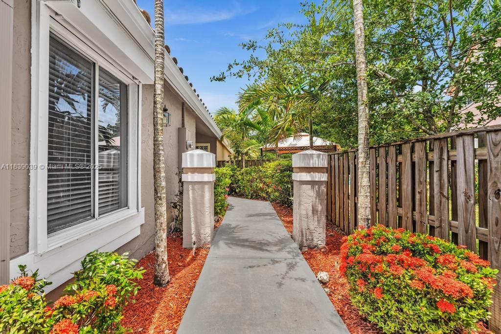 269 NW 101st Ave, Plantation, Florida image 5