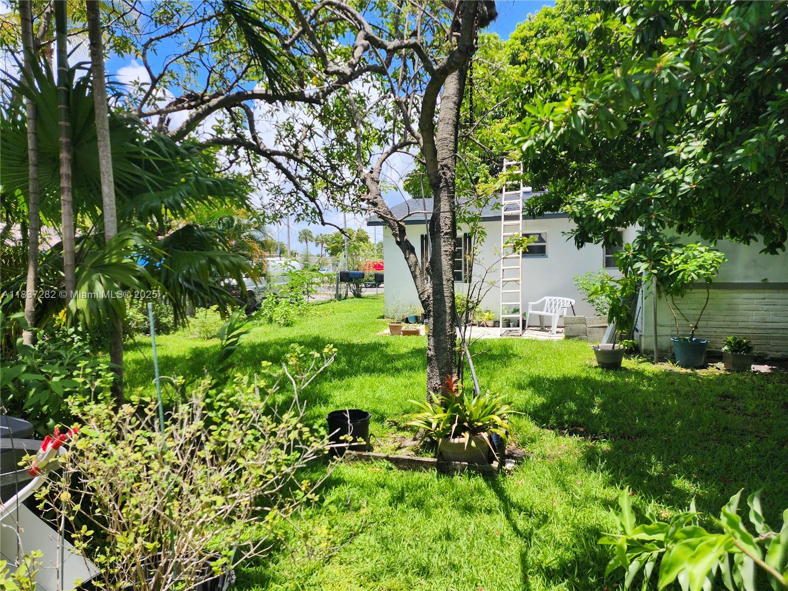 3521 E 8th Ave, Hialeah, Florida image 46