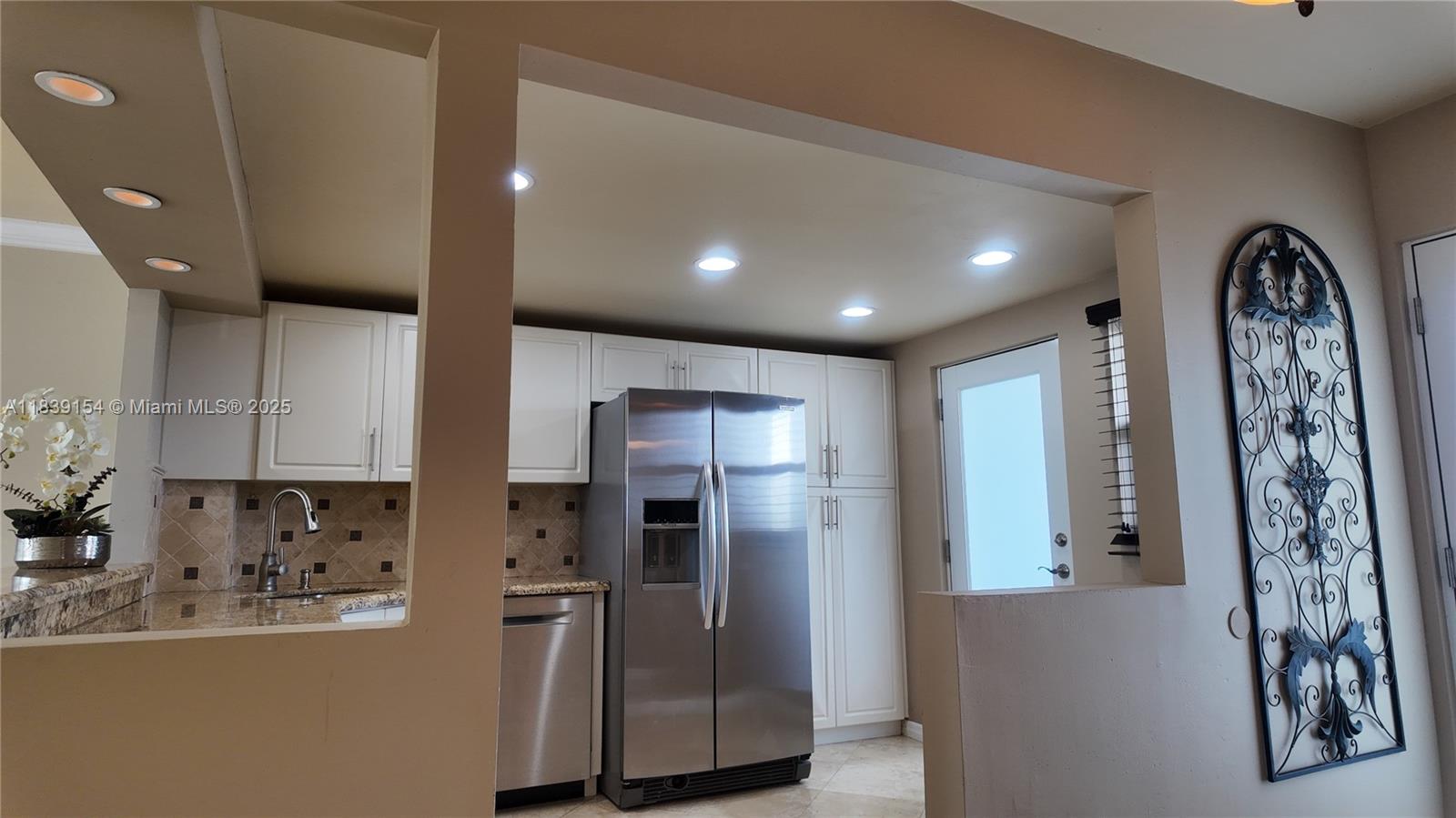 2451 SW 16th St, Fort Lauderdale, Florida image 23