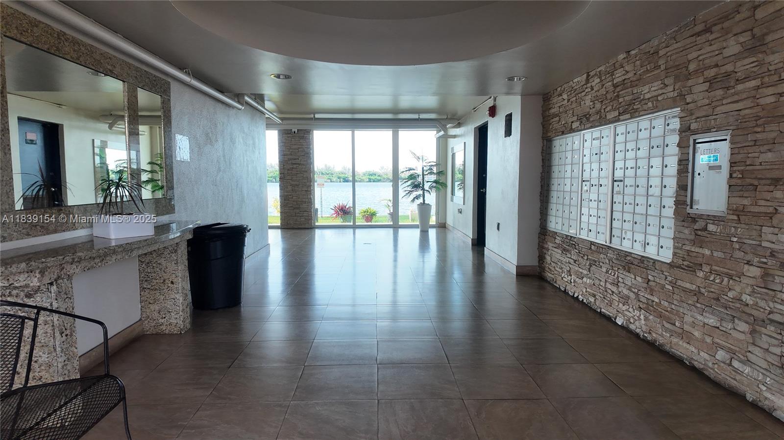 2451 SW 16th St, Fort Lauderdale, Florida image 3