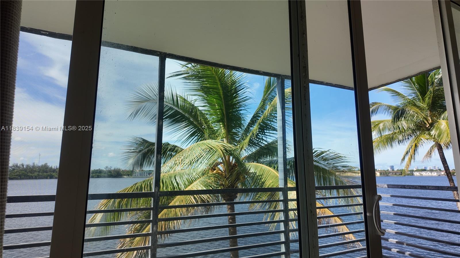 2451 SW 16th St, Fort Lauderdale, Florida image 32
