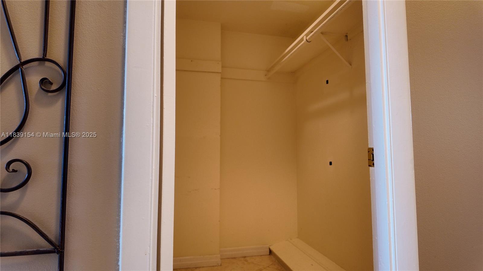 2451 SW 16th St, Fort Lauderdale, Florida image 36