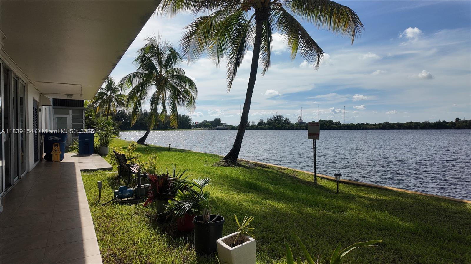 2451 SW 16th St, Fort Lauderdale, Florida image 5
