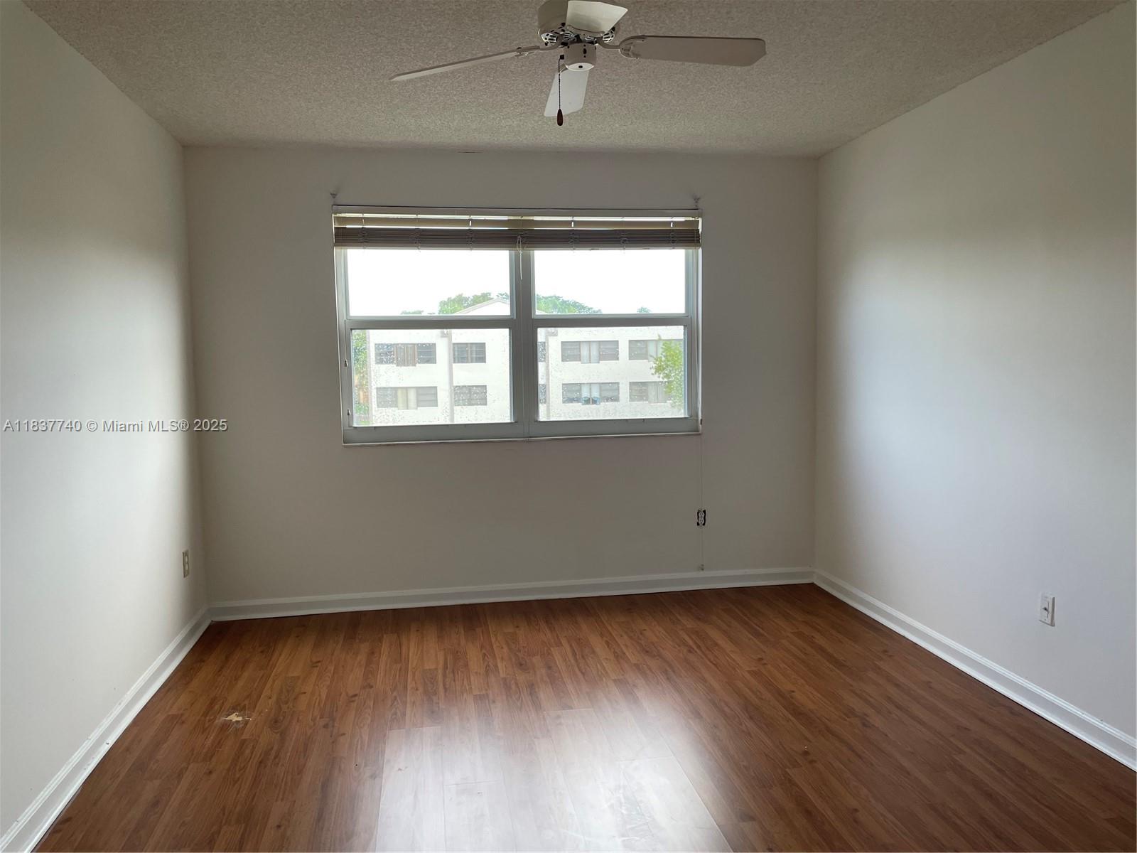 7152 S Devon Dr #304, Tamarac, Florida image 8