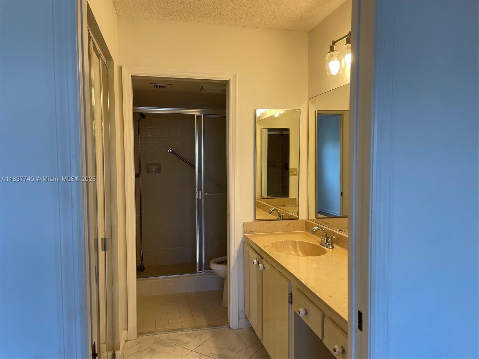 7152 S Devon Dr #304, Tamarac, Florida image 9