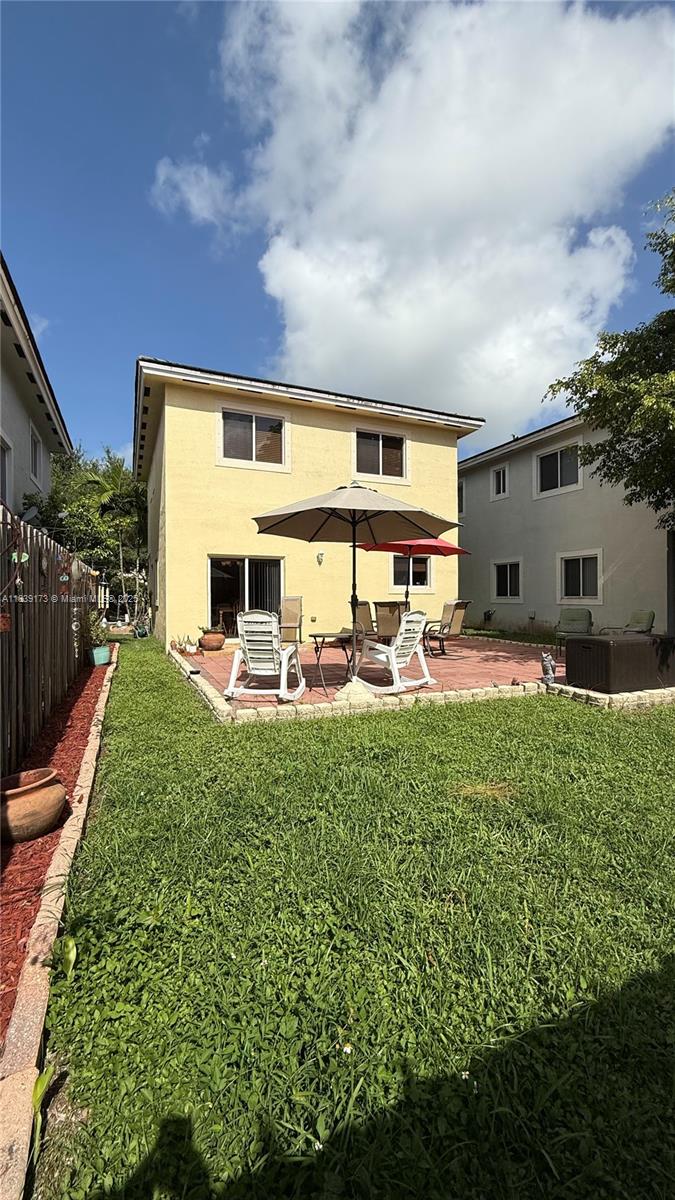 232 SE 32nd Ter, Homestead, Florida image 11